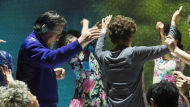 Dancing Grandmother 3번 갤러리 
