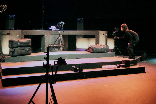 관찰, 카메라, 그리고 남은 에피소드들 5번 갤러리 