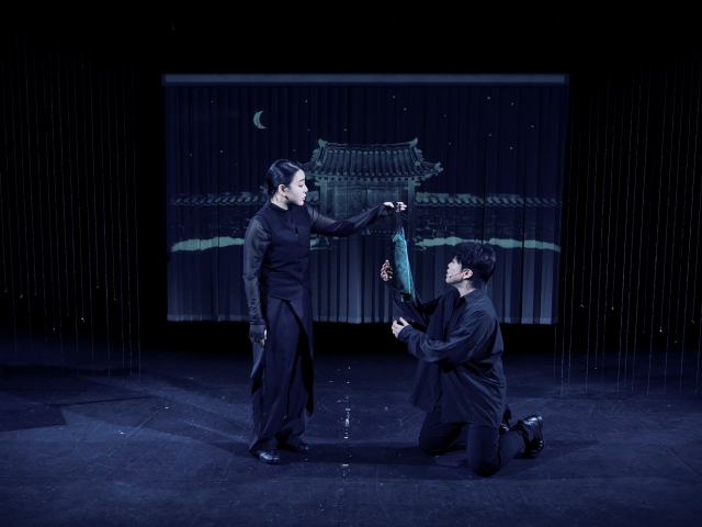 자네는 왜 그리 굉장히 기다란 담뱃대로 담배를 피이나 6번 갤러리 