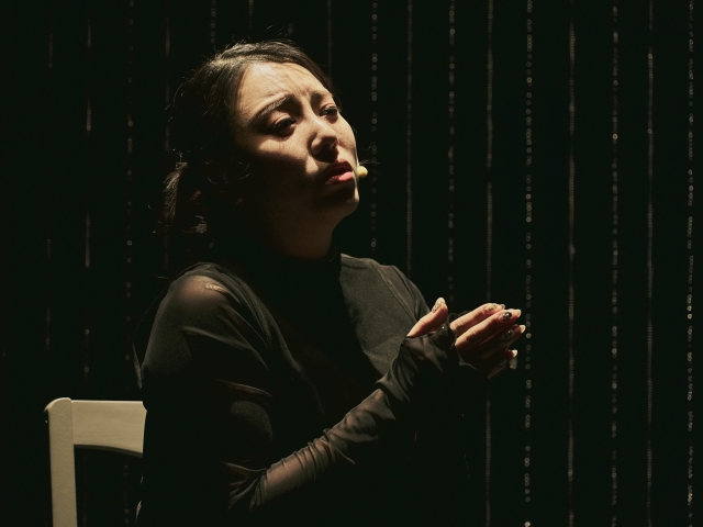 자네는 왜 그리 굉장히 기다란 담뱃대로 담배를 피이나 5번 갤러리 