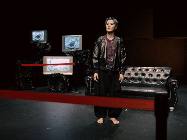 슬픔과 멜랑콜리 혹은 태초부터 지금까지 영원토록 외로운 조지 7번 갤러리 