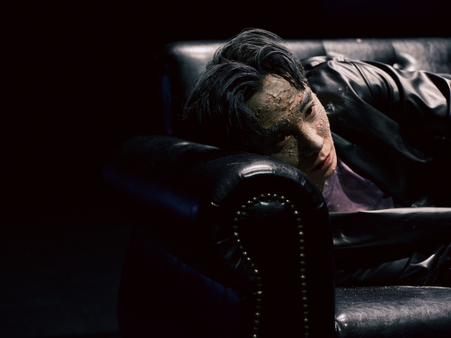 슬픔과 멜랑콜리 혹은 태초부터 지금까지 영원토록 외로운 조지 4번 갤러리 