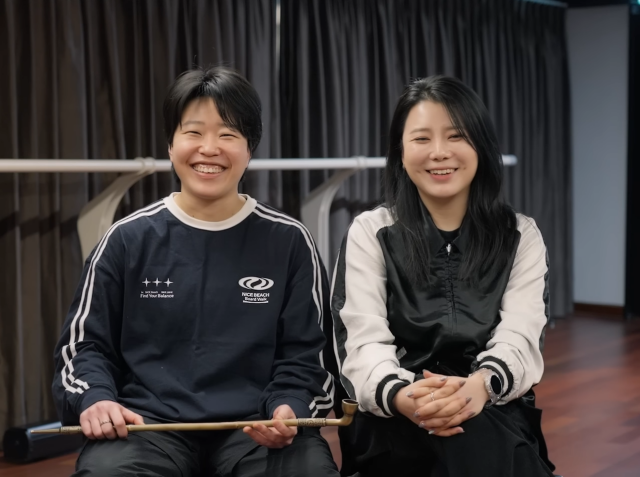 자네는 왜 그리 굉장히 기다란 담뱃대로 담배를 피이나 10번 갤러리 