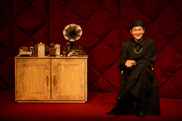 I Am My Own Wife 9번 갤러리 