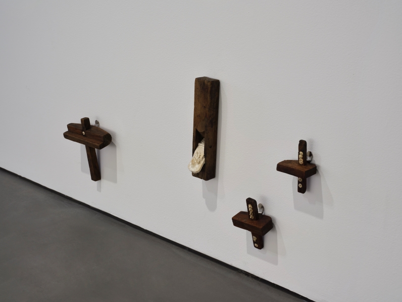 〈축제 Cat got your tongue?, ···〉 연작