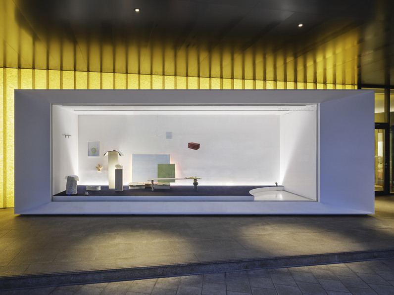 〈무엇을 담을까 (담을까) 무엇을 버릴까 (버릴까) 버렸나 (버렸나)〉