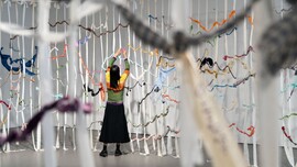 Tying the Knots, documentation images 썸네일